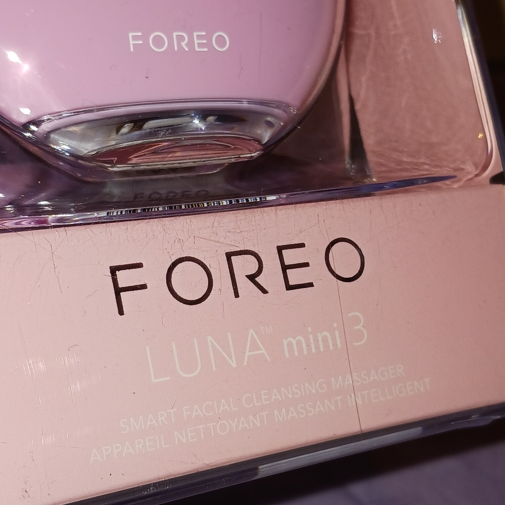✨️SEALED✨️ FOREO LUNA Mini 3 Sonic Facial Deep Cleansing Brush + Massager - Picture 2 of 16